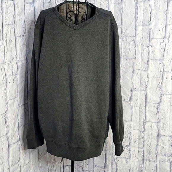 G.H.‎ BASS & CO. Dark Gray Men's V Neck Sweatshirt Large - Picture 1 of 7